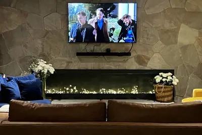 Image de A home on the park