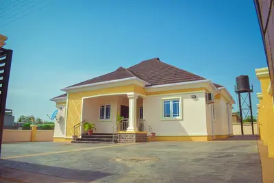 Image de Entire Beautiful Three Bedrooms Apartments