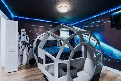 Image de Luxury 9br/5ba Storey Lake Villa, Free Pool Heat, Bbq & Clubhouse, Near Disney