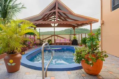 Image de Poolside apartment near beaches Apt. A 2bed 1 bath