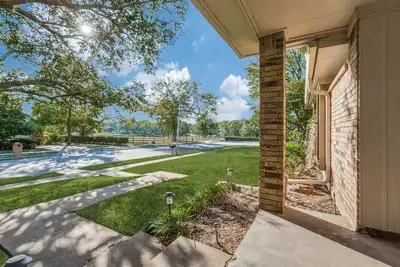 Image de Pet-friendly Sfh on quiet cul-de-sac street