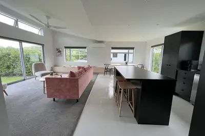 Image de Quality bach in peaceful Mahia.