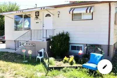 Image de The Cottages on Carbon Avenue: Two Airbnbs in One