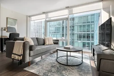 Image de Roomy Streeterville 2br w/ Pool & Gym, nr Riverwalk, by Blueground