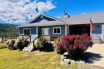 Image de Northern Comfort - private, quiet, lake view, mountains