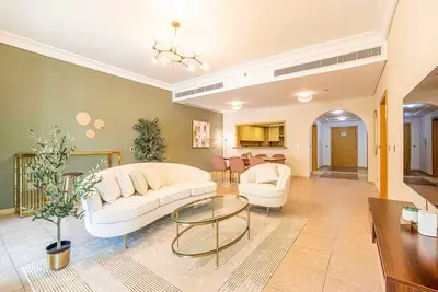 Image de Spacieux appartement neuf et meublé de 2 chambres à M Palm Jumeirah