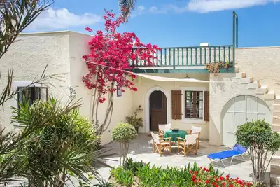 Maison Bougainvillea