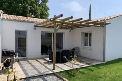 Image de Au pied du pont de l'ile d'Oléron villa au calme sans vis à vis parking privé