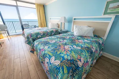 Image de New Direct Oceanfront, Heated Indoor Pool, Remodeled