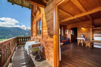 Image de Appartement \"Ferienwohnung Seeblick\" avec vue sur le lac, terrasse privée et jardin privé.