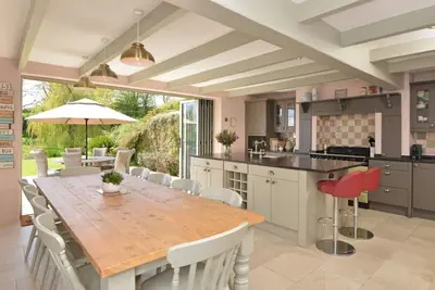 Image de Beautifully renovated 18th Century Watermill
