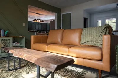 Image de Dock Holiday- Lakefront Living at its best!