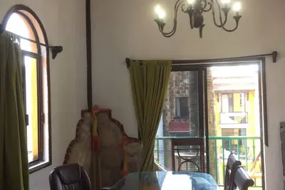 Image de Mexican Hacienda in center