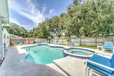 Image de Relaxing  SouthTampa Home Pool/Hottub