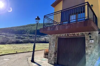 Image de Rural accommodation in the middle of the mountains next to hiking trails