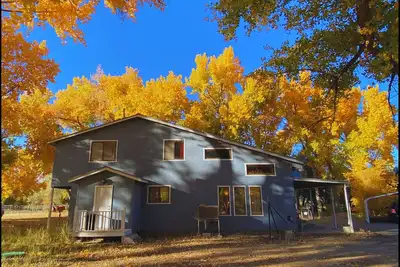 Image de Riverfront Property with On Site Private Fishing on the San Juan River! !