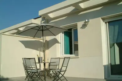 Image de 200m de l'océan, villa \"Louvois\" dans résidence avec piscine. . : Les Thalassiles