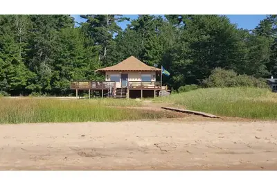 Image de Beachhouse On Beautiful Sand Beach Near Escanaba