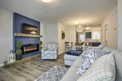 Image de Durham Townhome - Walk to Restaurants & Shops