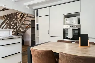 Image de Rocher blanc duplex rue Carnot 5 min du lac! I