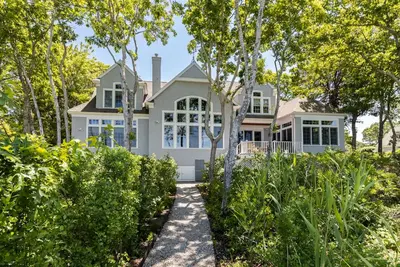 Image de Beautiful New Seabury Home in Mashpee