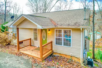 Image de Quiet home with mountain view & washer/dryer