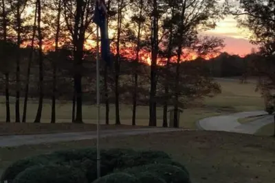 Image de Peaceful Country Home w/Covered Bridge