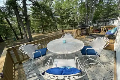 Image de Cabin on the lake orv’s and campers welcome!