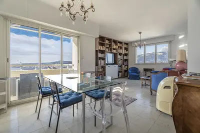 Image de Vue panoramique sur la ville, le port et la rade