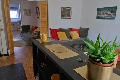 Image de T2 sur la corniche avec balcon