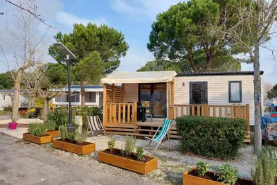 Image de Spacieux Mobil-home climatisé 4 P en Camargue au Grau du Roi <br><br><br><br><br><br>