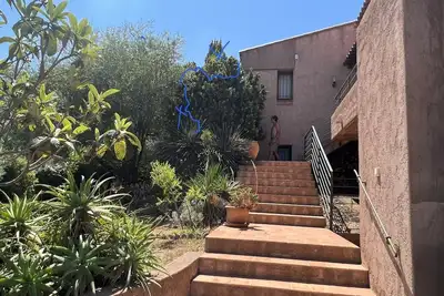 Image de Maison rénovée, vue Mer et Ile Rousse. Accès plage à pieds. Piscine, terrasses.