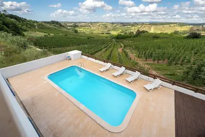 Image de Refuge de Vacances Idéal en Famille – Villa pour 16 Personnes