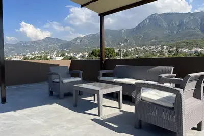 Image de Pool, Terrace, Netflix incl. - Peaceful and Central