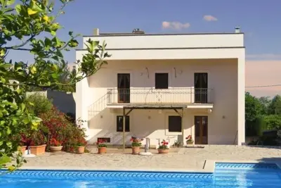 Image de √Magnificently large Villa√Nr historical Ostuni & Beaches√Air-Conditioning√WiFi