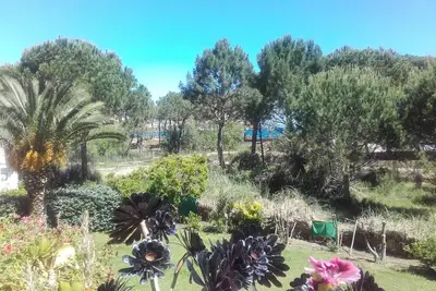 Image de Apartment with terrace, sea and garden view Linen and final cleaning included