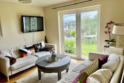 Image de Self contained apartment in the historic walled city of Derry