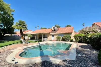 Image de Pristine! Single-Story Home with Pool in Chandler