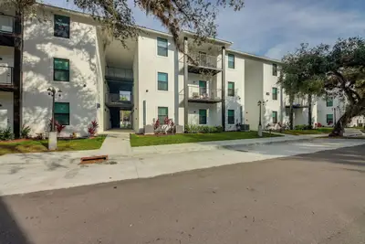 Image de LaBelle Apartment, Close to Parks!