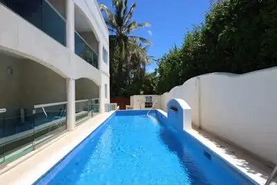 Image de Ocean View 3-bedroom Villa Apartment w/ Pool – Walk to Surf & Ocean