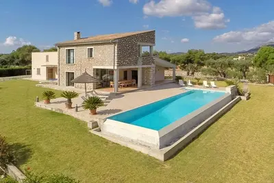 Image de Impressive Villa with A/C, Private Pool, Extensive Grounds & Panoramic Views - 5mins from Pollenca