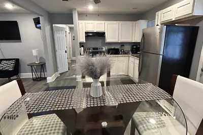 Image de Cozy Home, fully fenced  with huge back yard