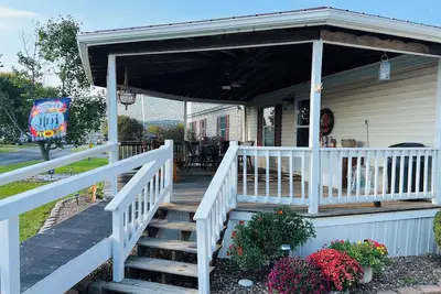 Image de Cozy Mobile Home In Just the Right Place.