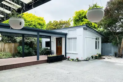 Image de Cottage by the park—5 mins from Chc airport