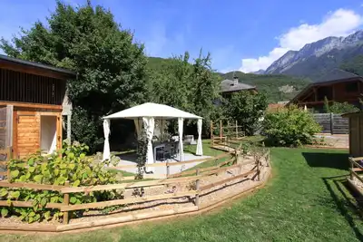 Image de Entre Lacs Et Montagnes: L'Arclosan - classement ★★★★ Pays de Savoie