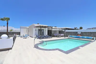 Image de Peaceful 3 bed villa with heated pool, free wifi & solar panels