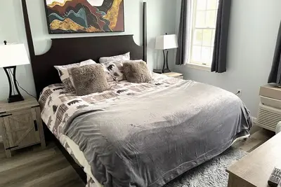 Image de Wow-New Ski OnOff Suite By Pool Sleeps 4 Jiminy Pk - Fully Redone Gorgeous Inn