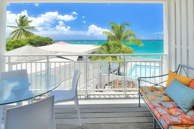 Image de Kokonut. Vue mer. Piscine. Central. Garage