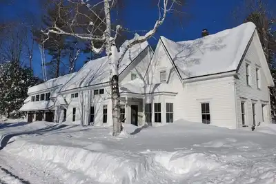 Image de Okemo Ski Retreat  sleeps 16 comfortably and 1 mile to the mountain