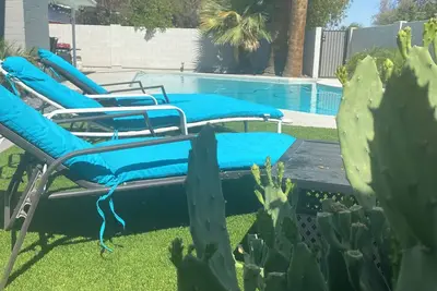 Image de Summer Pool Getaway!